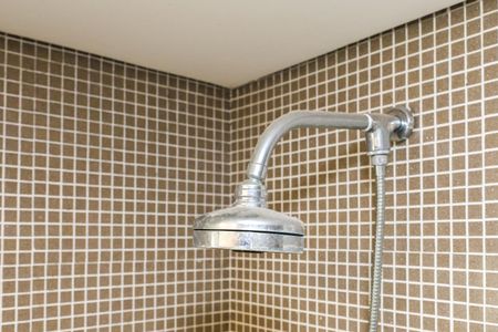 Apartamento para alugar com 256m², 3 quartos e 4 vagas Apartamento para alugar com 256m², 3 quartos e 4 vagasBanheiro da Suíte 1