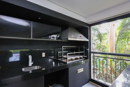 Apartamento para alugar com 256m², 3 quartos e 4 vagas Apartamento para alugar com 256m², 3 quartos e 4 vagasSala