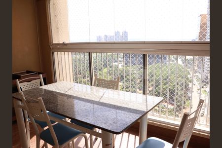 Apartamento para alugar com 63m², 2 quartos e 1 vagaSacada