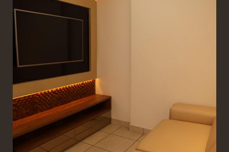 Sala de TV de apartamento para alugar com 2 quartos, 63m² em Jardim Goiás, Goiânia