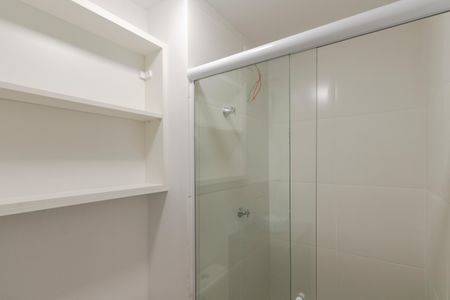 Banheiro de kitnet/studio para alugar com 1 quarto, 24m² em Itaim Bibi, São Paulo