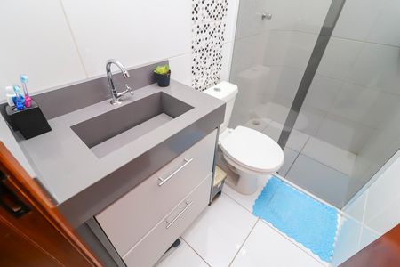 Casa de condomínio à venda com 97m², 2 quartos e 3 vagasBanheiro da Suíte 2