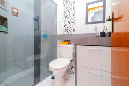 Casa de condomínio à venda com 97m², 2 quartos e 3 vagasBanheiro da Suíte 1