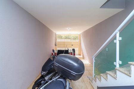 Casa de condomínio à venda com 97m², 2 quartos e 3 vagasGaragem