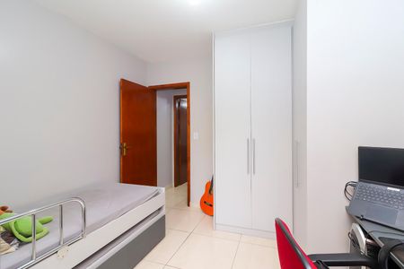 Casa de condomínio à venda com 97m², 2 quartos e 3 vagasQuarto 2 - Suíte