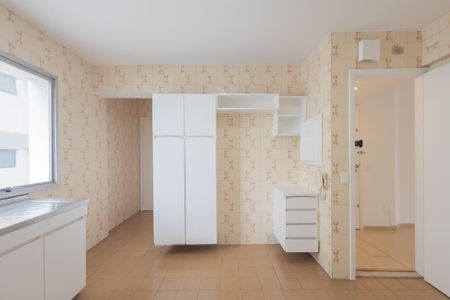 Apartamento à venda com 110m², 3 quartos e 2 vagasCozinha