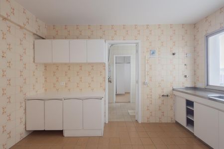 Apartamento à venda com 110m², 3 quartos e 2 vagasCozinha
