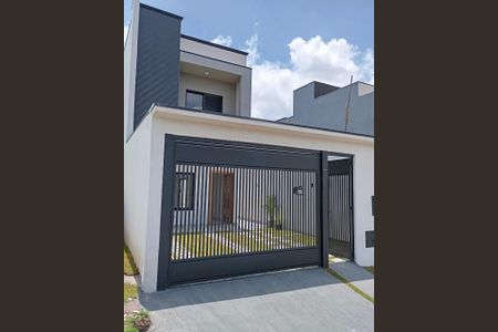 Casa de condomínio à venda com 150m², 3 quartos e 2 vagas Casa de condomínio à venda com 150m², 3 quartos e 2 vagasFachada