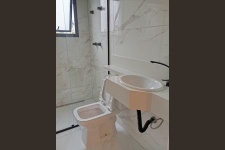 Casa de condomínio à venda com 150m², 3 quartos e 2 vagas Casa de condomínio à venda com 150m², 3 quartos e 2 vagasBanheiro