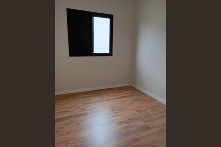 Casa de condomínio à venda com 150m², 3 quartos e 2 vagas Casa de condomínio à venda com 150m², 3 quartos e 2 vagasQuarto