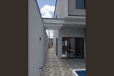 Casa de condomínio à venda com 150m², 3 quartos e 2 vagas Casa de condomínio à venda com 150m², 3 quartos e 2 vagasÁrea externa