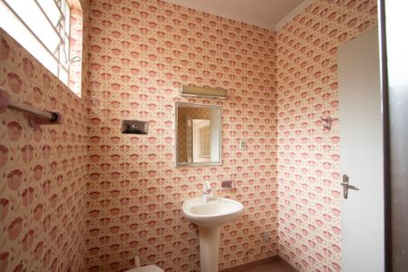 Casa para alugar com 130m², 3 quartos e 1 vagaBanheiro