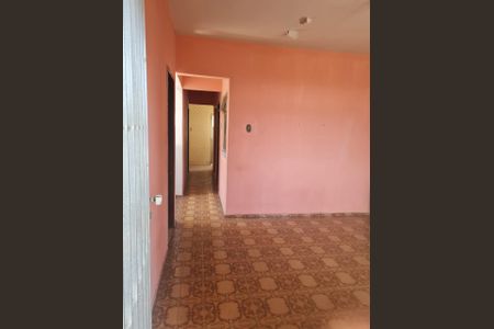 Sala de casa à venda com 3 quartos, 175m² em Brás de Pina, Rio de Janeiro