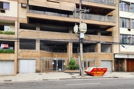 Apartamento à venda com 91m², 2 quartos e 1 vagaFachada 