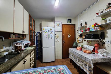Apartamento à venda com 91m², 2 quartos e 1 vagaCozinha 