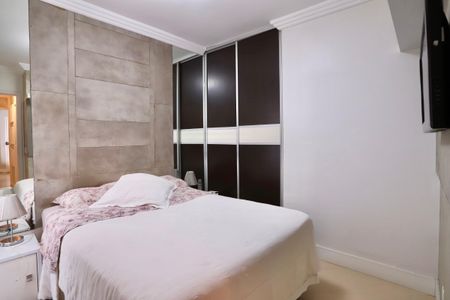 Apartamento à venda com 90m², 4 quartos e 2 vagas Apartamento à venda com 90m², 4 quartos e 2 vagasQuarto 1