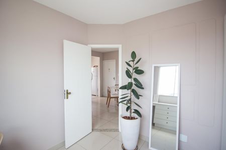 Apartamento à venda com 56m², 2 quartos e 1 vagaQuarto 2