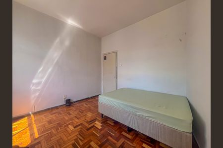 Quarto de kitnet/studio para alugar com 1 quarto, 37m² em Centro, Belo Horizonte