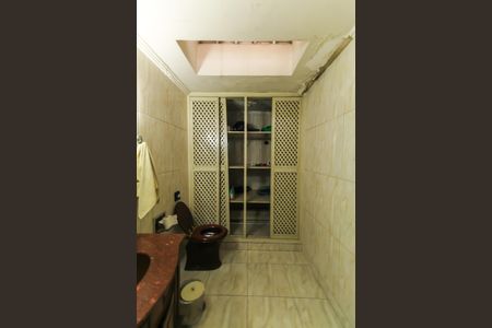 Casa à venda com 160m², 3 quartos e 1 vagaBanheiro da Suíte 2