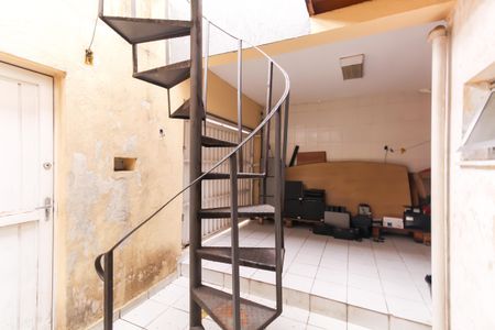 Casa à venda com 160m², 3 quartos e 1 vagaÁrea de Serviço