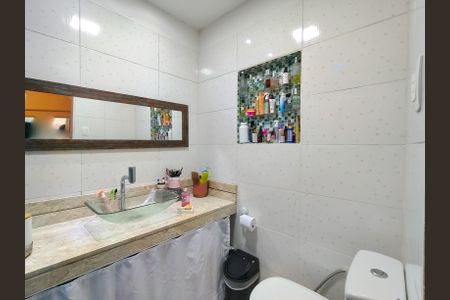 Apartamento à venda com 100m², 3 quartos e sem vagaBanheiro da Suíte 1