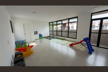 Apartamento para alugar com 2 quartos, 47m² em Jardim Pioneira, Cotia