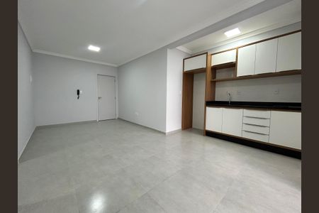 Apartamento para alugar com 80m², 2 quartos e 1 vagaSala
