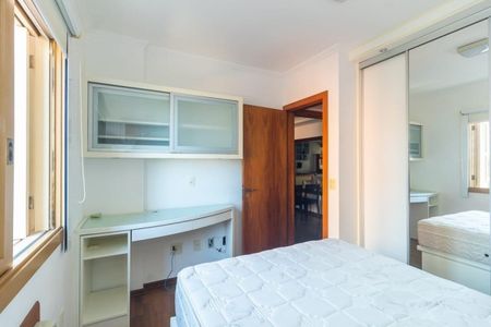 Quarto  de apartamento para alugar com 1 quarto, 47m² em Bela Vista, Porto Alegre