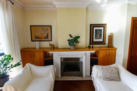 Apartamento para alugar com 3 quartos, 156m² em Vila Suzana, São Paulo