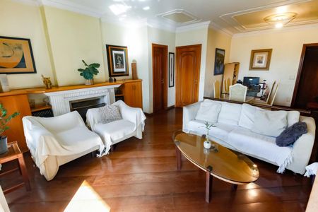 Apartamento para alugar com 3 quartos, 156m² em Vila Suzana, São Paulo