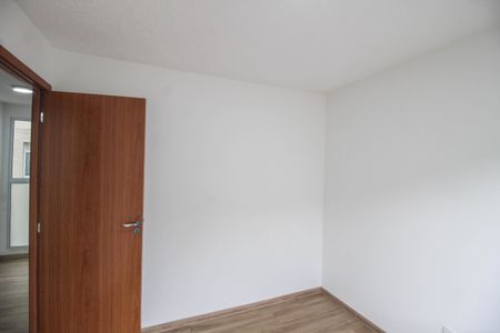 Quarto 1 de apartamento para alugar com 2 quartos, 48m² em Jardim Alvorada, Nova Iguaçu