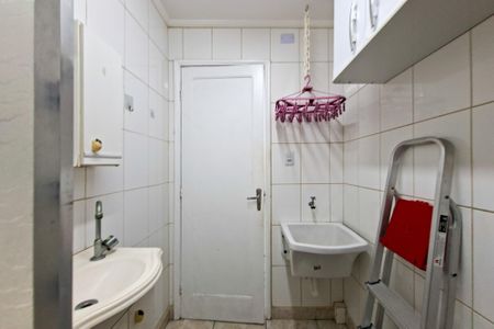 Apartamento para alugar com 38m², 1 quarto e sem vagaBanheiro 