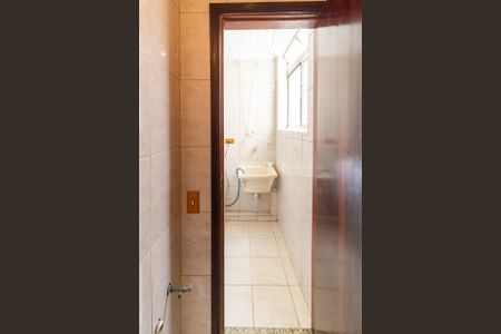 Apartamento para alugar com 74m², 3 quartos e 2 vagasBanheiro de Serviço