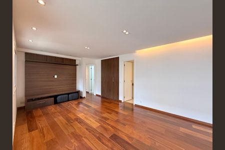 Apartamento para alugar com 123m², 3 quartos e 2 vagasSala