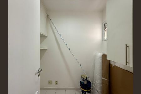 Apartamento para alugar com 123m², 3 quartos e 2 vagasQuarto de Serviço