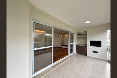 Apartamento para alugar com 123m², 3 quartos e 2 vagasVaranda