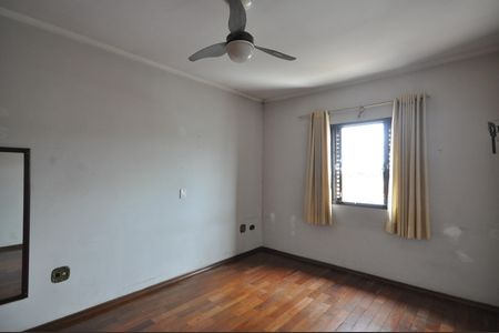 Casa à venda com 150m², 3 quartos e 3 vagasQuarto Suíte