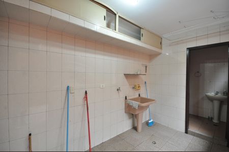 Casa à venda com 150m², 3 quartos e 3 vagasÁrea de Serviço