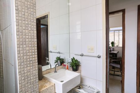 Apartamento para alugar com 60m², 2 quartos e 1 vagaBanheiro
