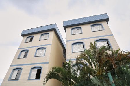 Apartamento para alugar com 60m², 2 quartos e 1 vagaFachada