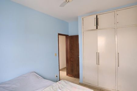 Quarto de apartamento para alugar com 2 quartos, 60m² em Colégio Batista, Belo Horizonte