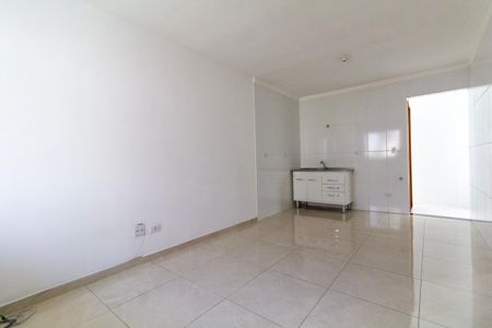 Sala e Cozinha de apartamento para alugar com 2 quartos, 40m² em Vila Ré, São Paulo