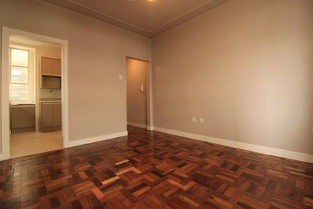 Sala  de apartamento para alugar com 2 quartos, 50m² em Santana, Porto Alegre