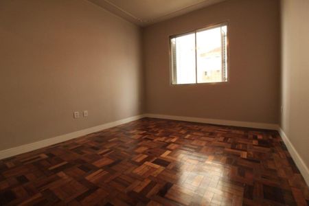 Quarto 1 de apartamento para alugar com 2 quartos, 50m² em Santana, Porto Alegre