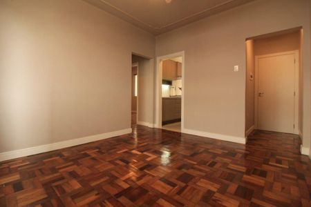 Sala  de apartamento para alugar com 2 quartos, 50m² em Santana, Porto Alegre