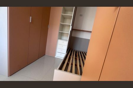 Apartamento para alugar com 75m², 3 quartos e 2 vagasQuarto