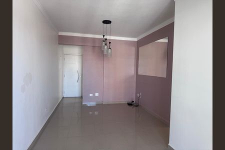 Sala de apartamento para alugar com 3 quartos, 75m² em Vila Osasco, Osasco