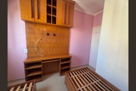 Apartamento para alugar com 75m², 3 quartos e 2 vagasQuarto