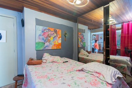 Quarto de casa à venda com 1 quarto, 65m² em Nossa Senhora das Gracas, Porto Alegre