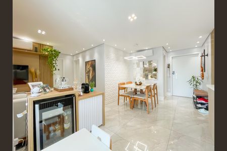 Sala de apartamento à venda com 2 quartos, 76m² em Vila Osasco, Osasco